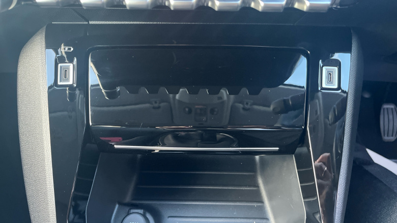 Peugeot 208 1.2 PureTech 100 Allure 5dr Petrol Hatchback